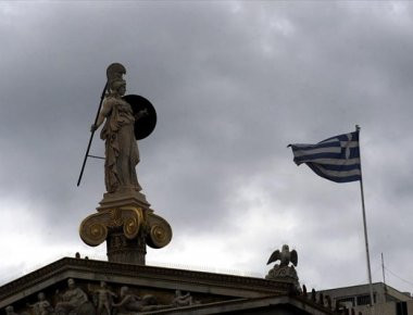 Γρ. Προϋπολογισμού Βουλής: Η Ελλάδα χρειάζεται αναδιάρθρωση χρέους και μεταρρυθμίσεις για να μη χρεοκοπήσει